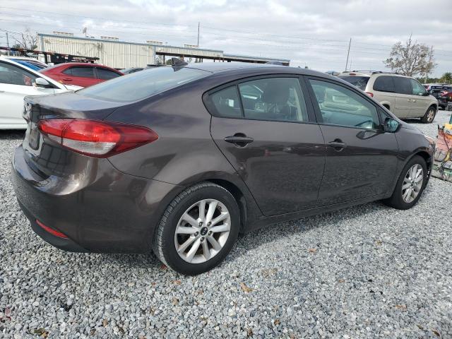 Photo 3 from auction – 2017 KIA FORTE LX with VIN 3KPFL4A77HE006823