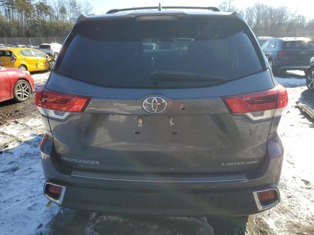 Photo 6 from auction – 2018 TOYOTA HIGHLANDER with VIN 5TDDZRFH9JS809701