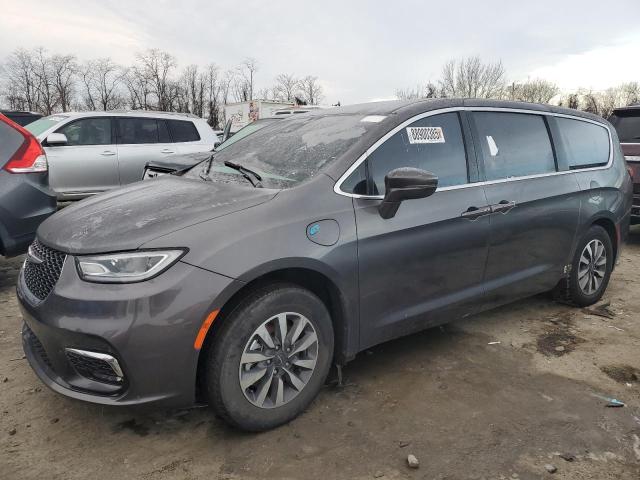 CHRYSLER PACIFICA H 2022 with VIN 2C4RC1L71NR134817 - Photo from auction