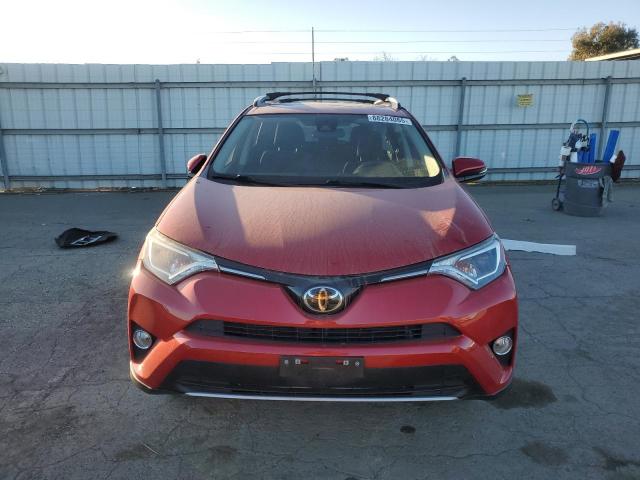 Photo 5 from auction – 2017 TOYOTA RAV4 XLE with VIN JTMWFREV3HJ122231