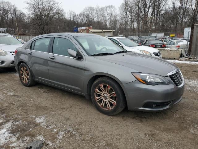 Photo 4 from auction – 2013 CHRYSLER 200 LIMITE with VIN 1C3CCBCG4DN629489