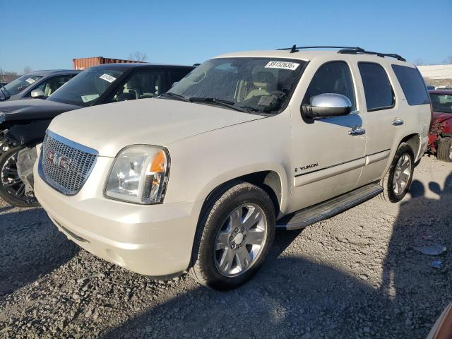 GMC YUKON 2008 with VIN 1GKFC13J28R264019 - Photo from auction