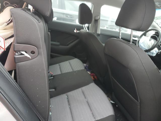 Photo 10 from auction – 2016 KIA FORTE LX with VIN KNAFK5A88G5587919