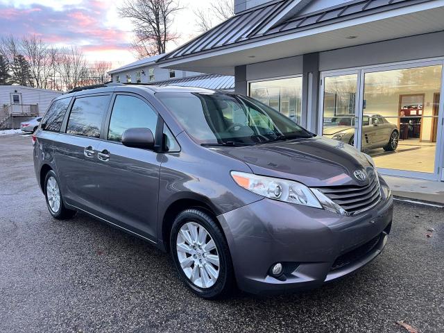TOYOTA SIENNA XLE 2011 with VIN 5TDDK3DC4BS027929 - Photo from auction