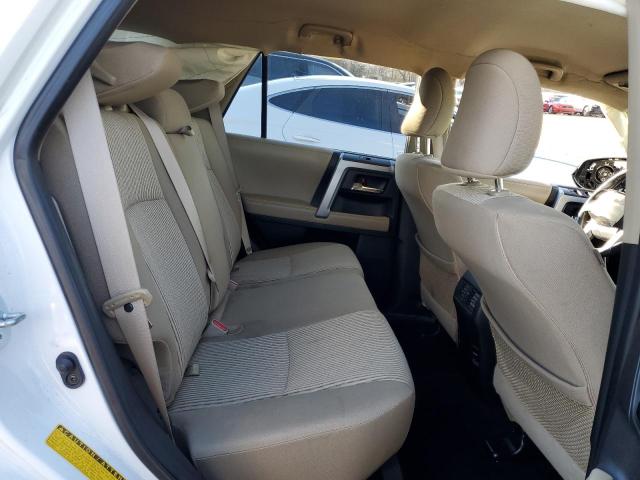 Photo 11 from auction – 2015 TOYOTA 4RUNNER SR with VIN JTEBU5JR6F5263205
