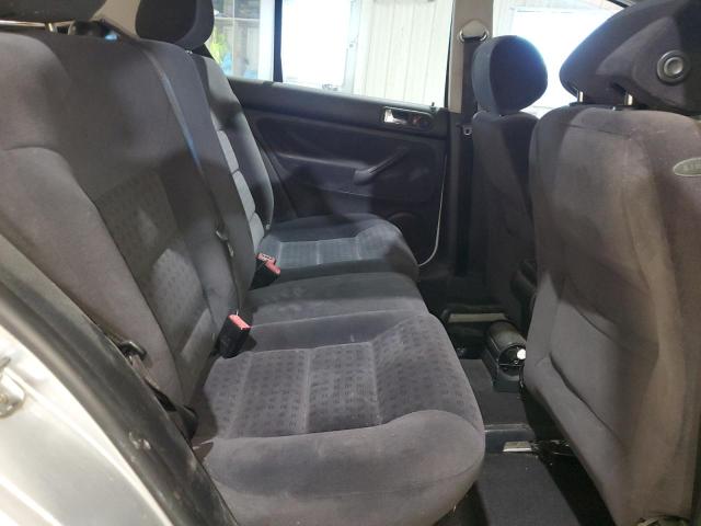 Photo 10 from auction – 2002 VOLKSWAGEN GOLF with VIN 9BWGK61J224014633
