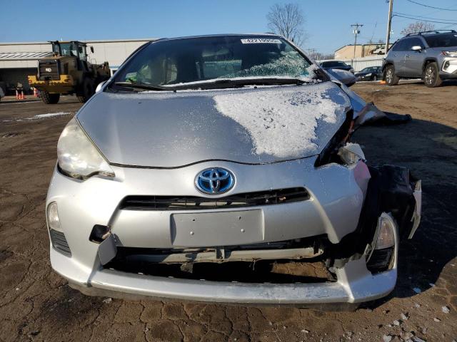 Photo 5 from auction – 2013 TOYOTA PRIUS C with VIN JTDKDTB39D1530604