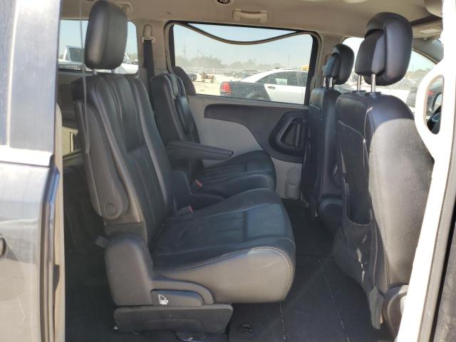 Photo 11 from auction – 2012 CHRYSLER TOWN & COU with VIN 2C4RC1BG1CR325703