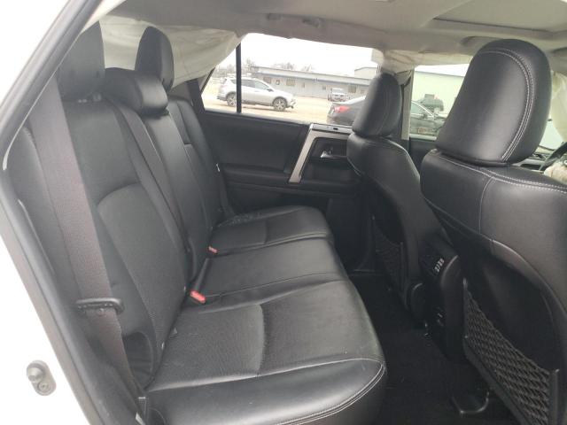 Photo 11 from auction – 2018 TOYOTA 4RUNNER SR with VIN JTEZU5JR0J5182837