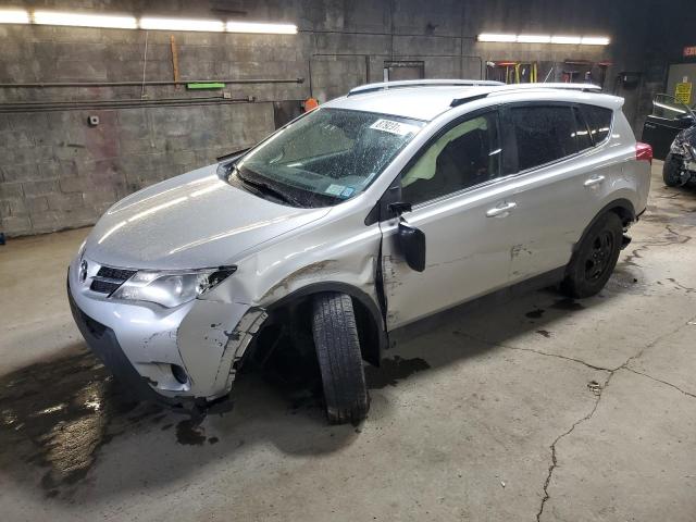 Photo 1 from auction – 2015 TOYOTA RAV4 LE with VIN JTMBFREV2FJ050465