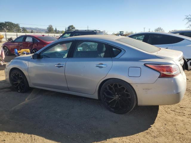 Photo 2 from auction – 2015 NISSAN ALTIMA 2.5 with VIN 1N4AL3AP3FN369784
