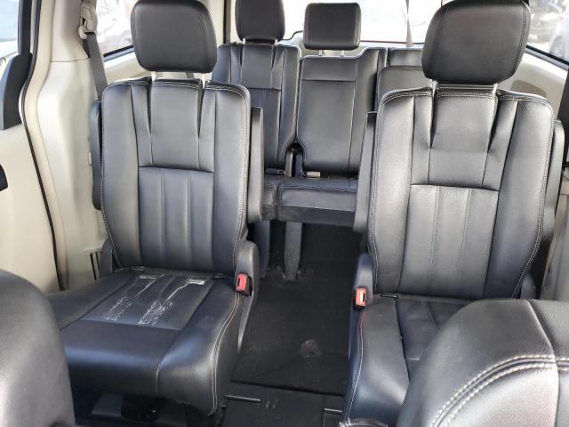 Photo 10 from auction – 2016 CHRYSLER TOWN & COU with VIN 2C4RC1BG1GR268165