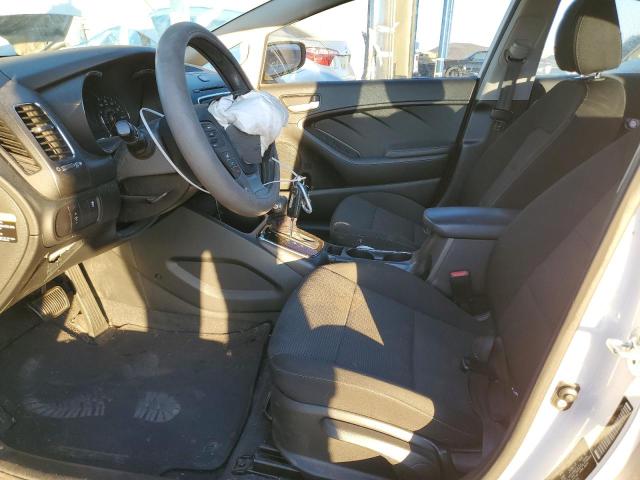 Photo 7 from auction – 2017 KIA FORTE LX with VIN 3KPFK4A76HE142895