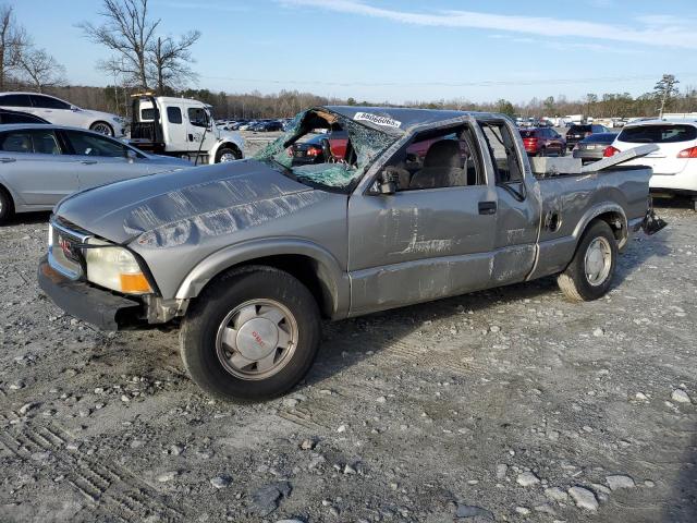 GMC SONOMA 2002 with VIN 1GTCS19W528243358 - Photo from auction