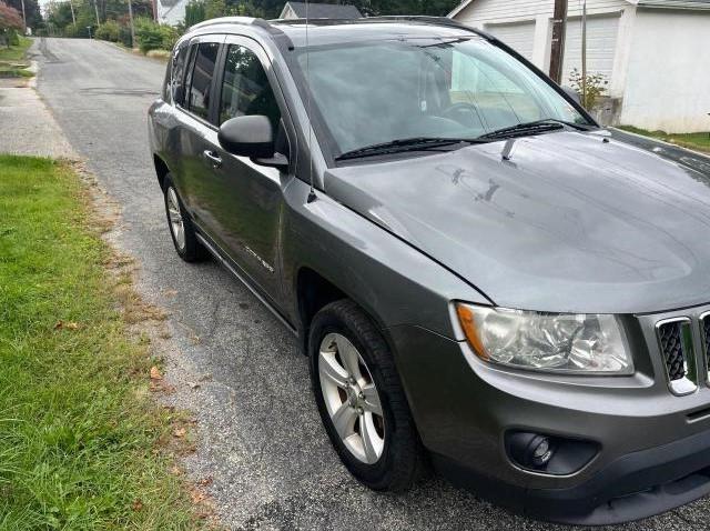 JEEP COMPASS LA 2013 with VIN 1C4NJDEB9DD189945 - Photo from auction