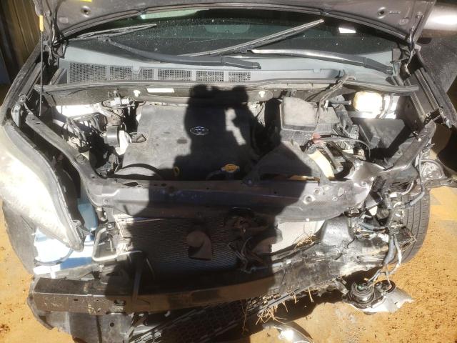 Photo 12 from auction – 2015 TOYOTA SIENNA LE with VIN 5TDKK3DC3FS620954