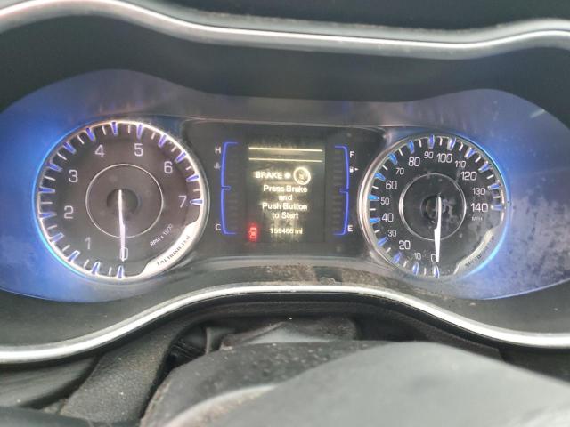 Photo 9 from auction – 2015 CHRYSLER 200 LIMITED with VIN 1C3CCCAB7FN666827