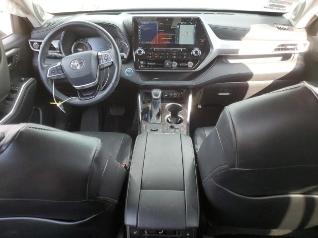 Photo 8 from auction – 2022 TOYOTA HIGHLANDER with VIN 5TDEBRCH2NS075728