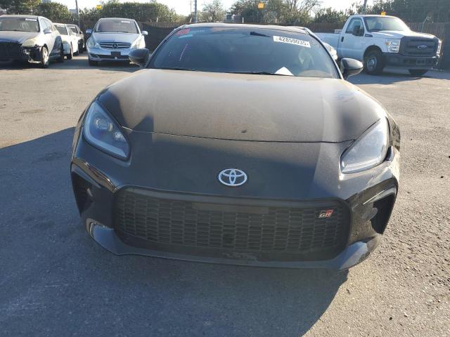 Photo 5 from auction – 2023 TOYOTA GR 86 with VIN JF1ZNBC12P8765351