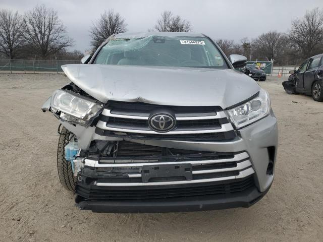 Photo 5 from auction – 2018 TOYOTA HIGHLANDER with VIN 5TDBZRFH0JS890885