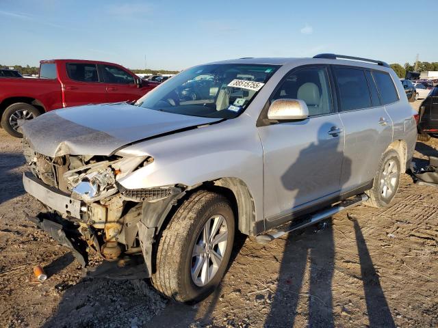 TOYOTA HIGHLANDER 2011 with VIN 5TDZK3EH9BS032298 - Photo from auction