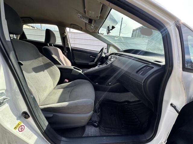 Photo 5 from auction – 2013 TOYOTA PRIUS with VIN JTDKN3DU3D5673303