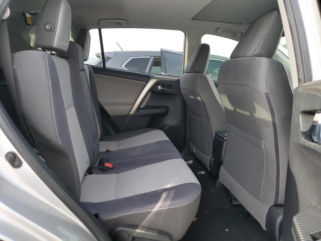 Photo 11 from auction – 2015 TOYOTA RAV4 XLE with VIN JTMRFREV3FJ030255