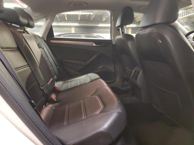Photo 10 from auction – 2014 VOLKSWAGEN PASSAT SE with VIN 1VWBS7A38EC084205