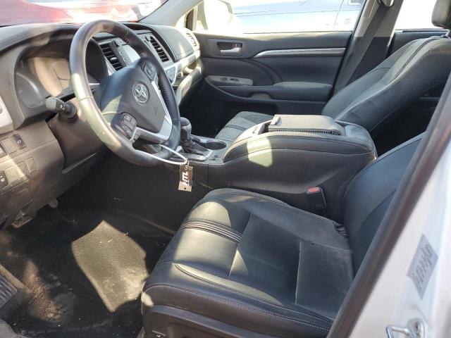 Photo 7 from auction – 2018 TOYOTA HIGHLANDER with VIN 5TDJZRFH1JS559230