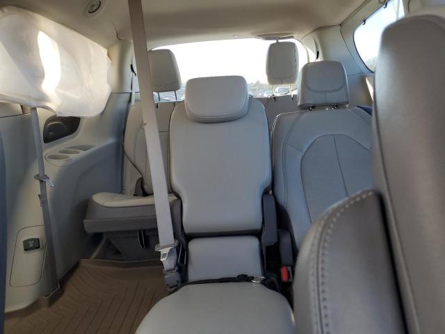 Photo 10 from auction – 2018 CHRYSLER PACIFICA T with VIN 2C4RC1EG3JR111272