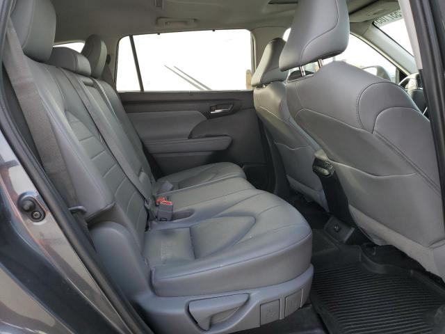 Photo 11 from auction – 2021 TOYOTA HIGHLANDER with VIN 5TDHZRAHXMS034256