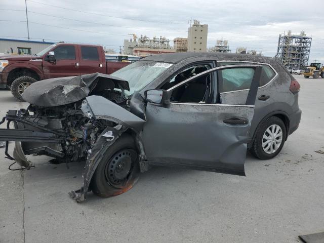 NISSAN ROGUE S 2017 с VIN 5N1AT2MT2HC847751 - Фото с аукциона