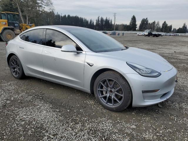 Photo 4 from auction – 2018 TESLA MODEL 3 with VIN 5YJ3E1EA9JF044085