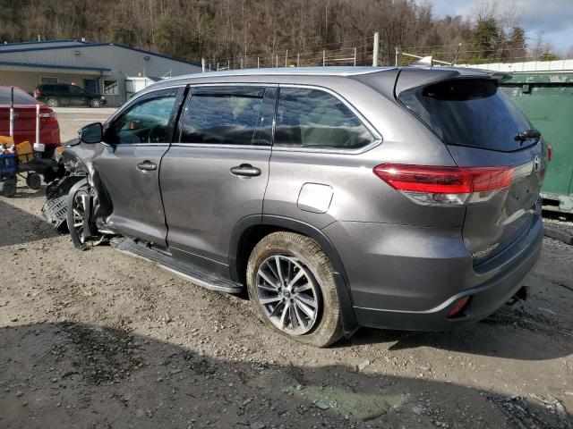 Фото 2 с аукциона – 2018 TOYOTA HIGHLANDER с VIN 5TDJZRFH7JS560964
