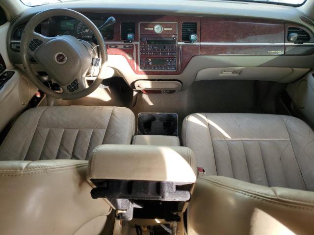 Photo 8 from auction – 2004 LINCOLN TOWN CAR E with VIN 1LNHM81W44Y660313