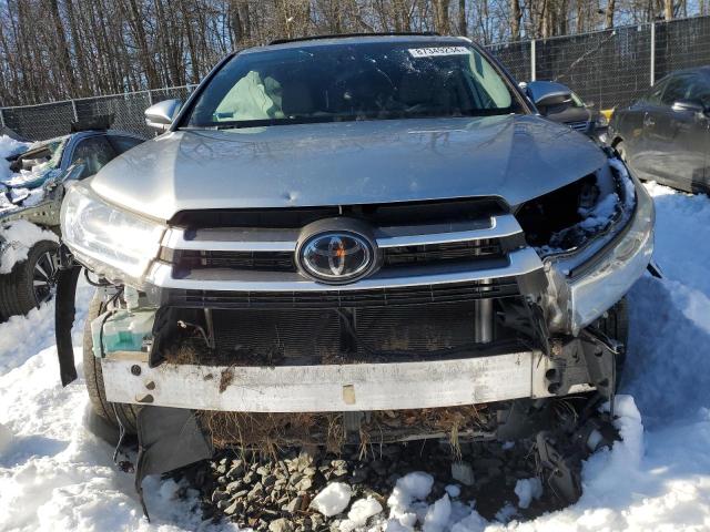 Photo 5 from auction – 2018 TOYOTA HIGHLANDER with VIN 5TDBZRFH3JS860506