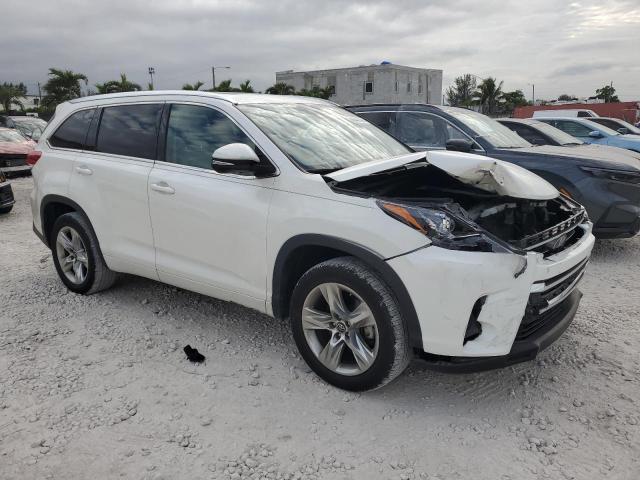 Photo 4 from auction – 2017 TOYOTA HIGHLANDER with VIN 5TDYZRFH1HS226017
