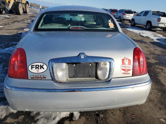 Zdjęcie 6 z aukcji – 2000 LINCOLN TOWN CAR E z VIN 1LNHM81W4YY868326