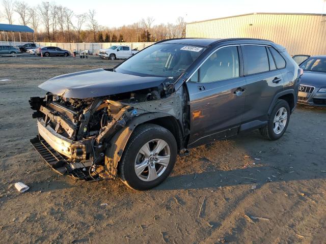TOYOTA RAV4 XLE 2019 with VIN JTMW1RFV2KD013004 - Photo from auction