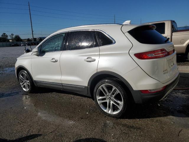 Photo 2 from auction – 2017 LINCOLN MKC RESERV with VIN 5LMCJ3D98HUL54205