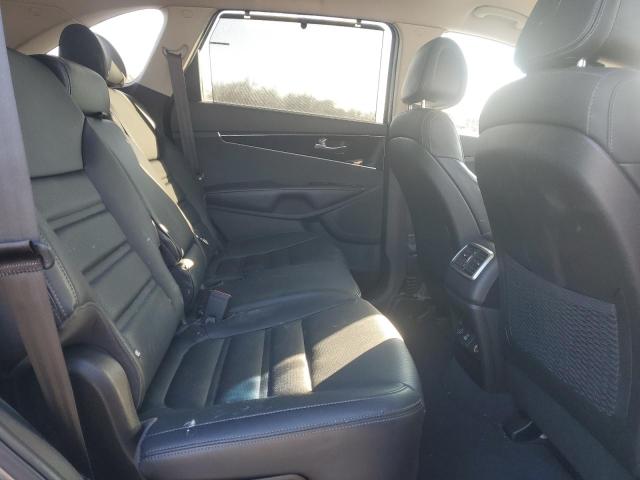 Photo 10 from auction – 2016 KIA SORENTO EX with VIN 5XYPHDA13GG050322