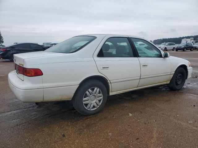 Photo 3 from auction – 2000 TOYOTA CAMRY CE with VIN JT2BG22K7Y0490715