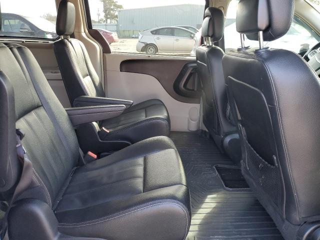 Photo 11 from auction – 2016 CHRYSLER TOWN & COU with VIN 2C4RC1BG1GR240348