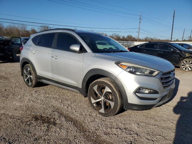 Photo 4 from auction – 2017 HYUNDAI TUCSON LIM with VIN KM8J33A2XHU339474