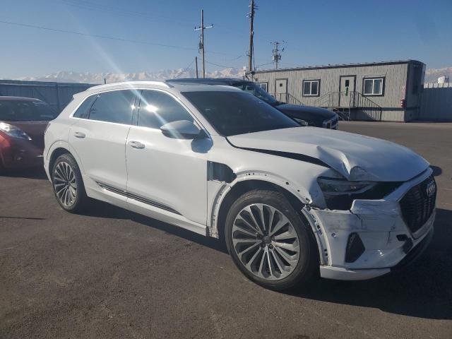 Photo 4 from auction – 2019 AUDI E-TRON PRE with VIN WA1VAAGE0KB018641