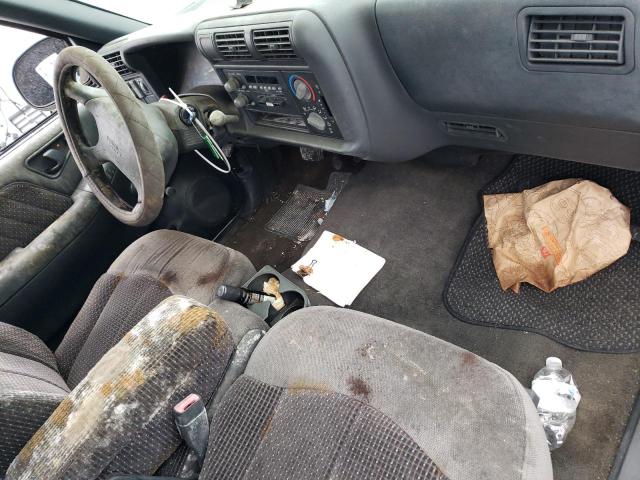 Photo 8 from auction – 1996 GMC SONOMA with VIN 1GTCS19X3TK531229