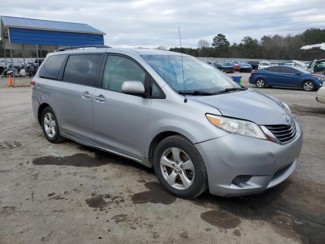 Photo 4 from auction – 2012 TOYOTA SIENNA LE with VIN 5TDKK3DC6CS192518