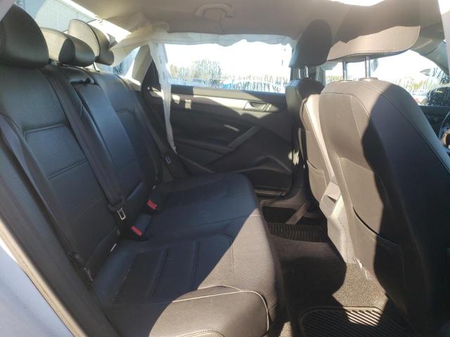 Photo 10 from auction – 2015 VOLKSWAGEN PASSAT S with VIN 1VWAT7A38FC088636