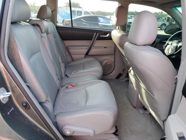 Photo 11 from auction – 2010 TOYOTA HIGHLANDER with VIN JTEJW3EH0A2040728