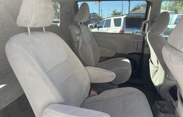 Photo 6 from auction – 2015 TOYOTA SIENNA LE with VIN 5TDKK3DC1FS570975